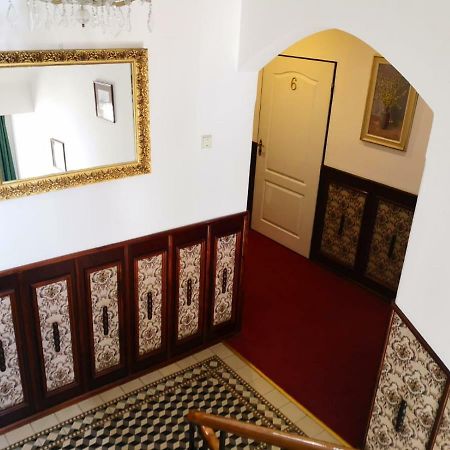 Hotel Anton Прага Экстерьер фото